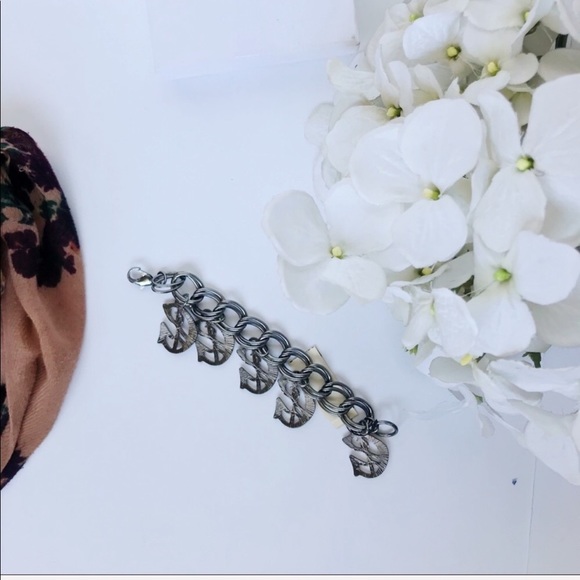 NWT Guess Charm Bracelet - Picture 6 of 7